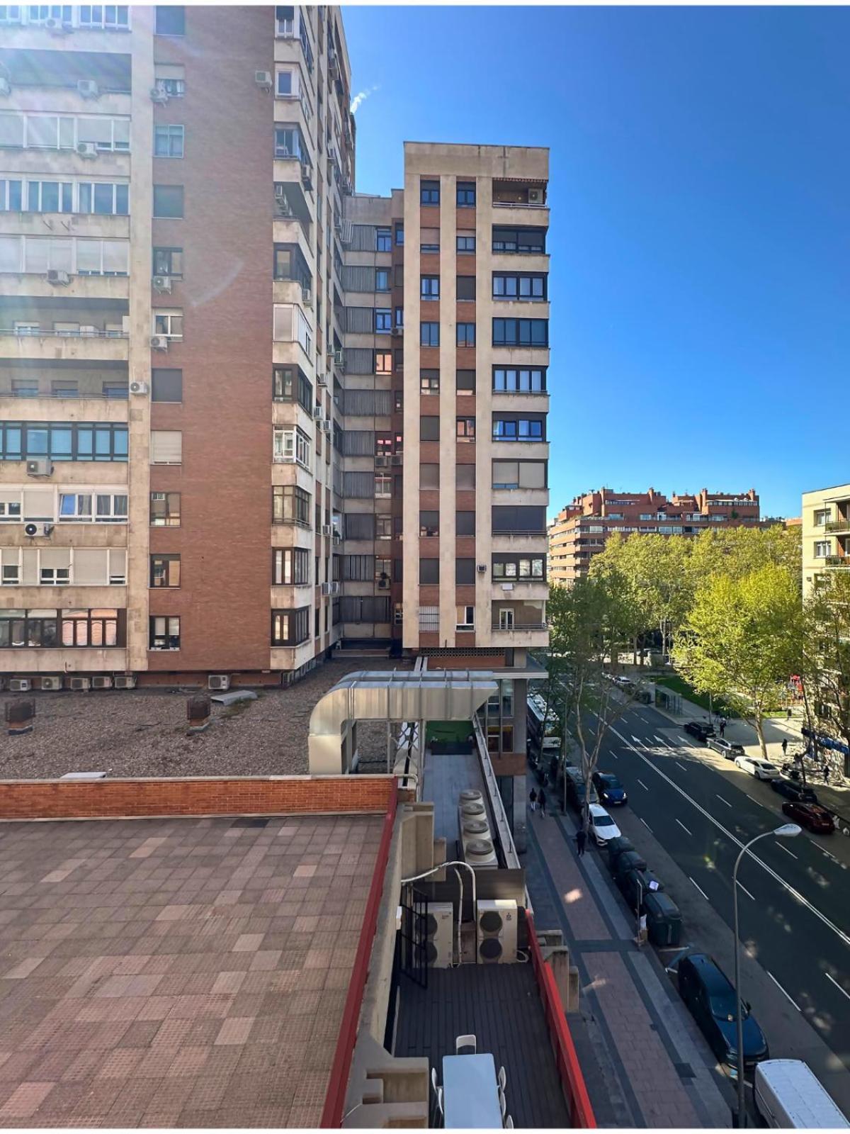 شقة Apartamento Acogedor Al Lado Del Estadio Bernabeu مدريد المظهر الخارجي الصورة